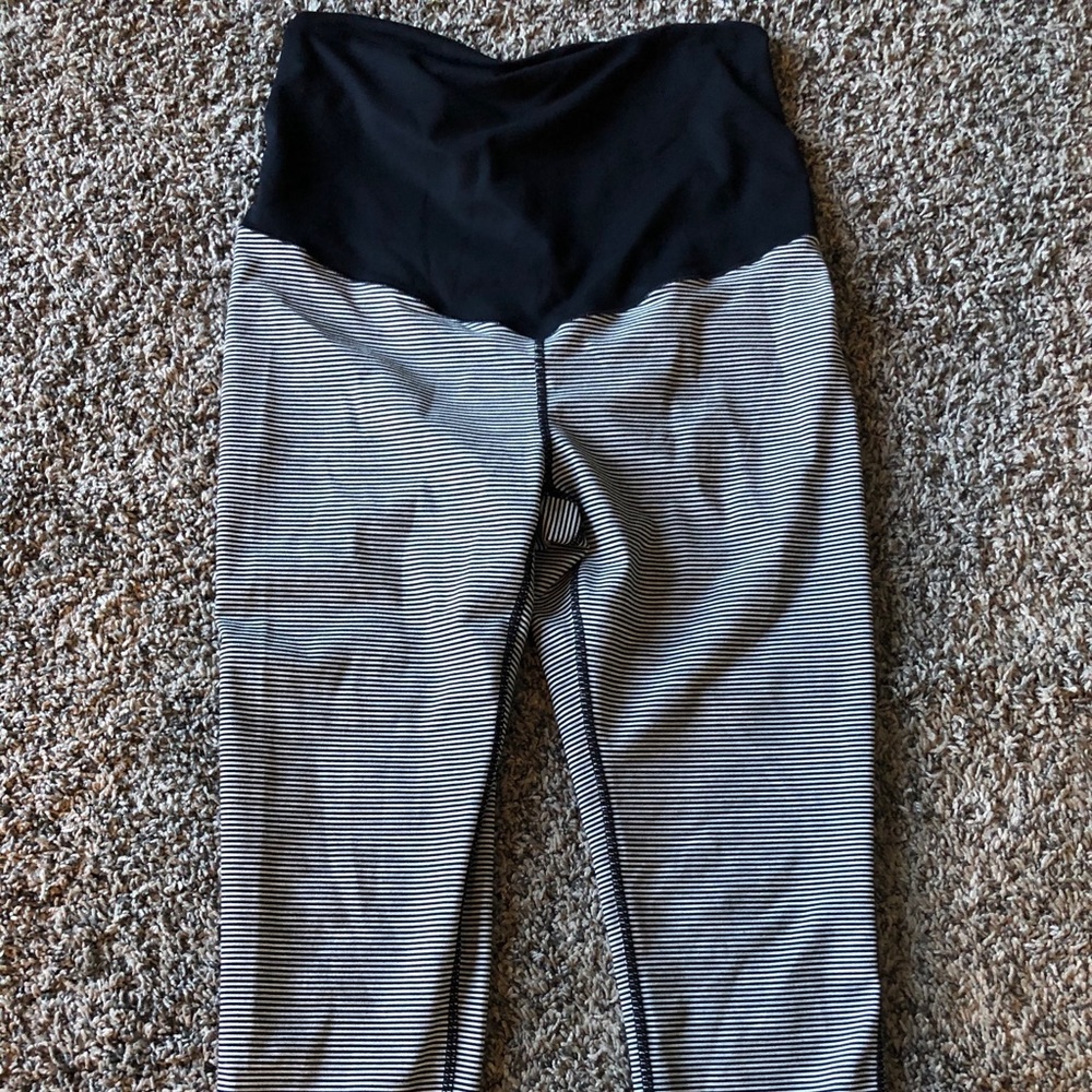 Zella cropped maternity leggings